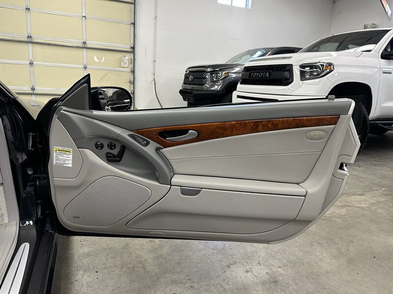 Used 2005 Mercedes-Benz SL 500 w/ AMG Sport Pkg image 21
