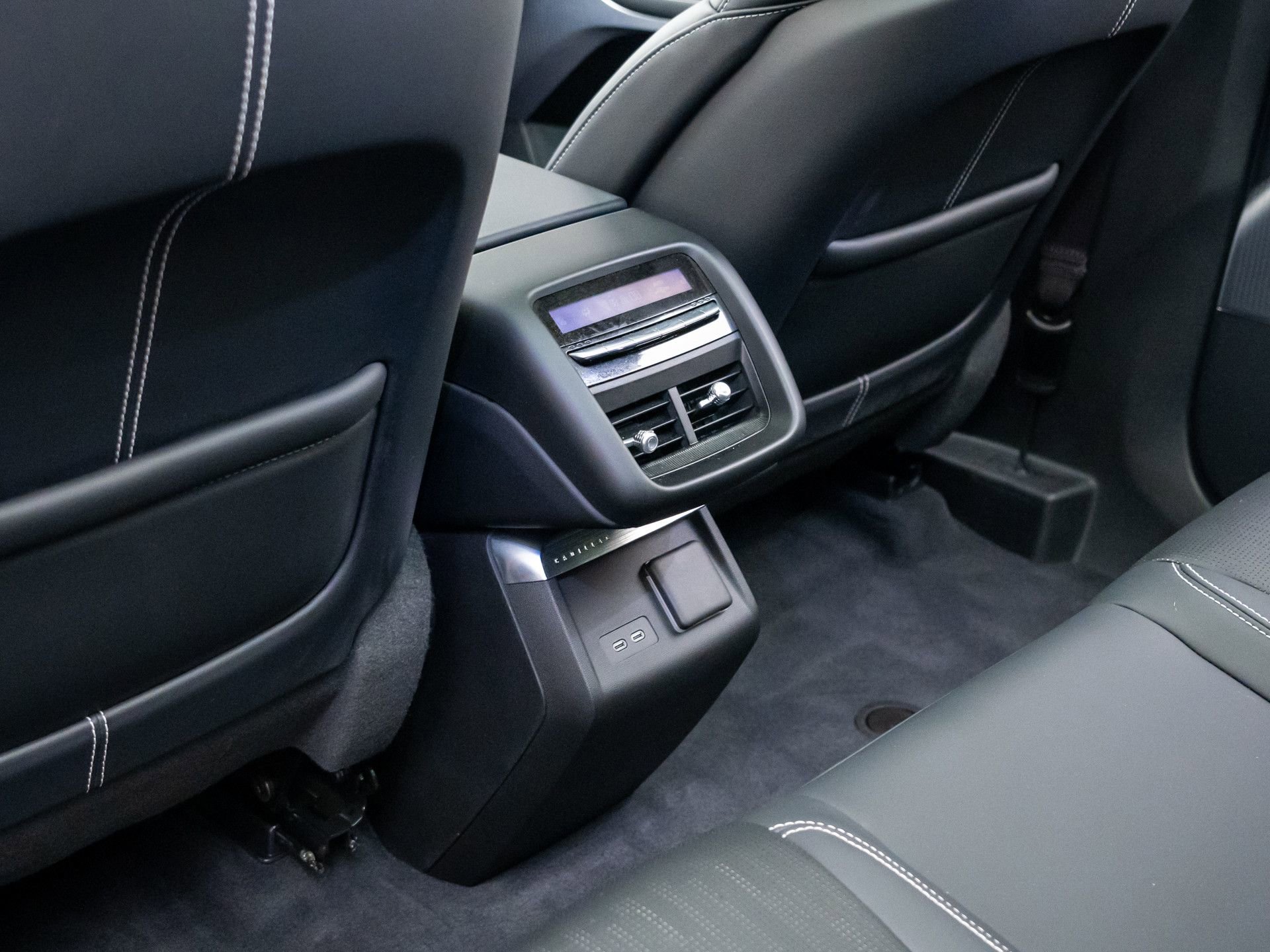 Certified 2025 Cadillac Lyriq Luxury w/ LPO, Floor Liner Package image 20