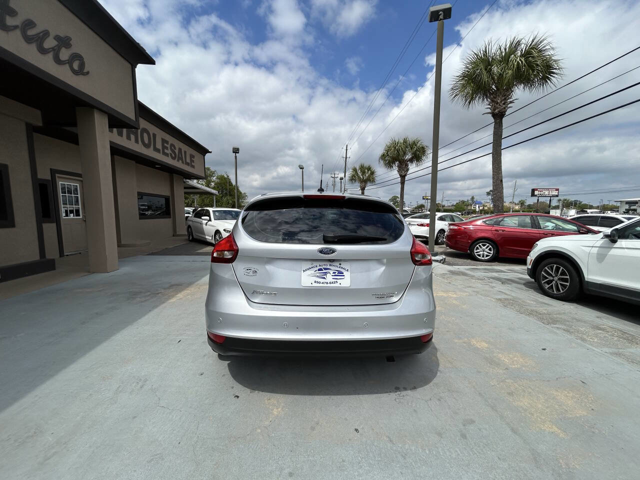 Used 2015 Ford Focus Titanium image 5