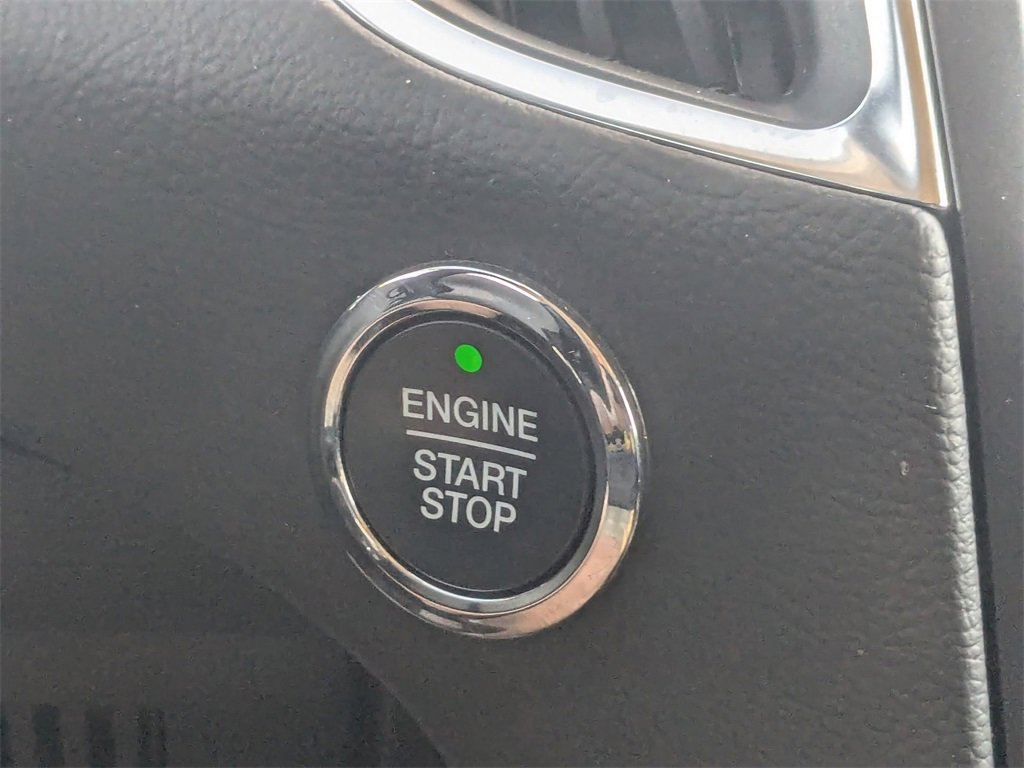 Used 2024 Ford Edge Titanium image 21