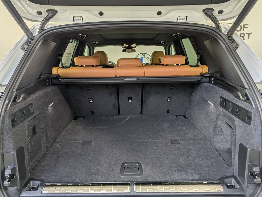 New 2026 BMW X5 xDrive50e w/ M Sport Package image 19