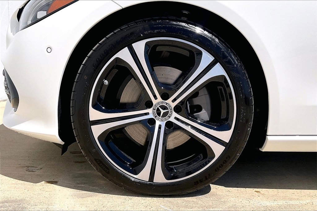 New 2025 Mercedes-Benz C 300 4MATIC Sedan image 11