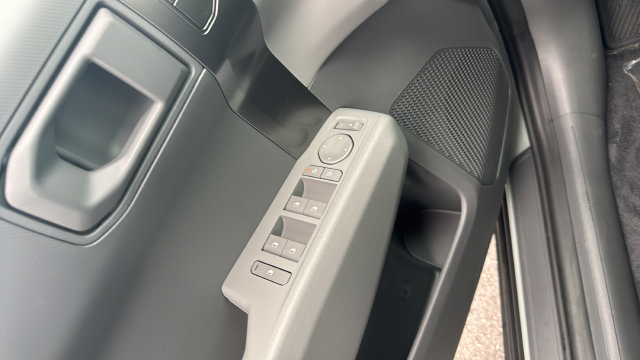 New 2027 Kia EV3 Wind FWD image 21