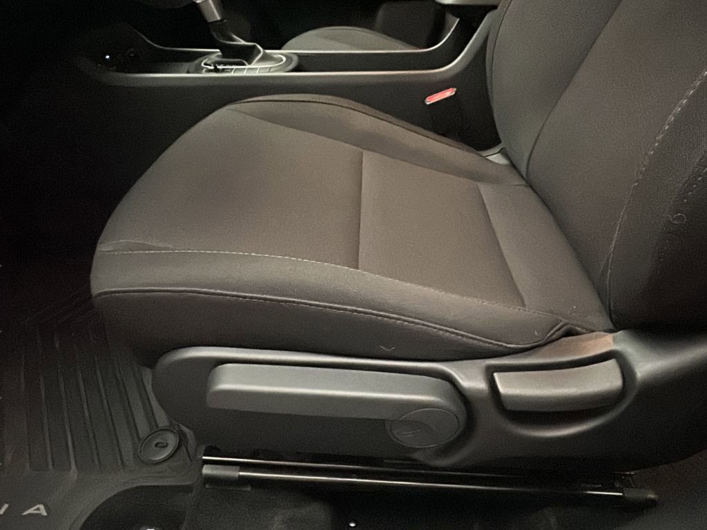 Certified 2025 Hyundai Kona SE AWD/4WD image 10