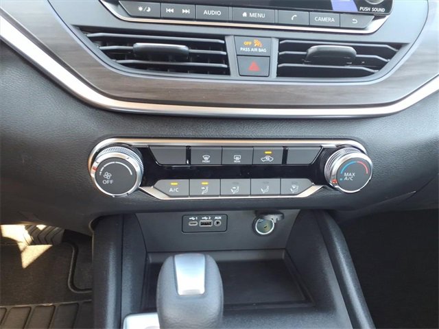 New 2025 Nissan Altima 2.5 SV image 14