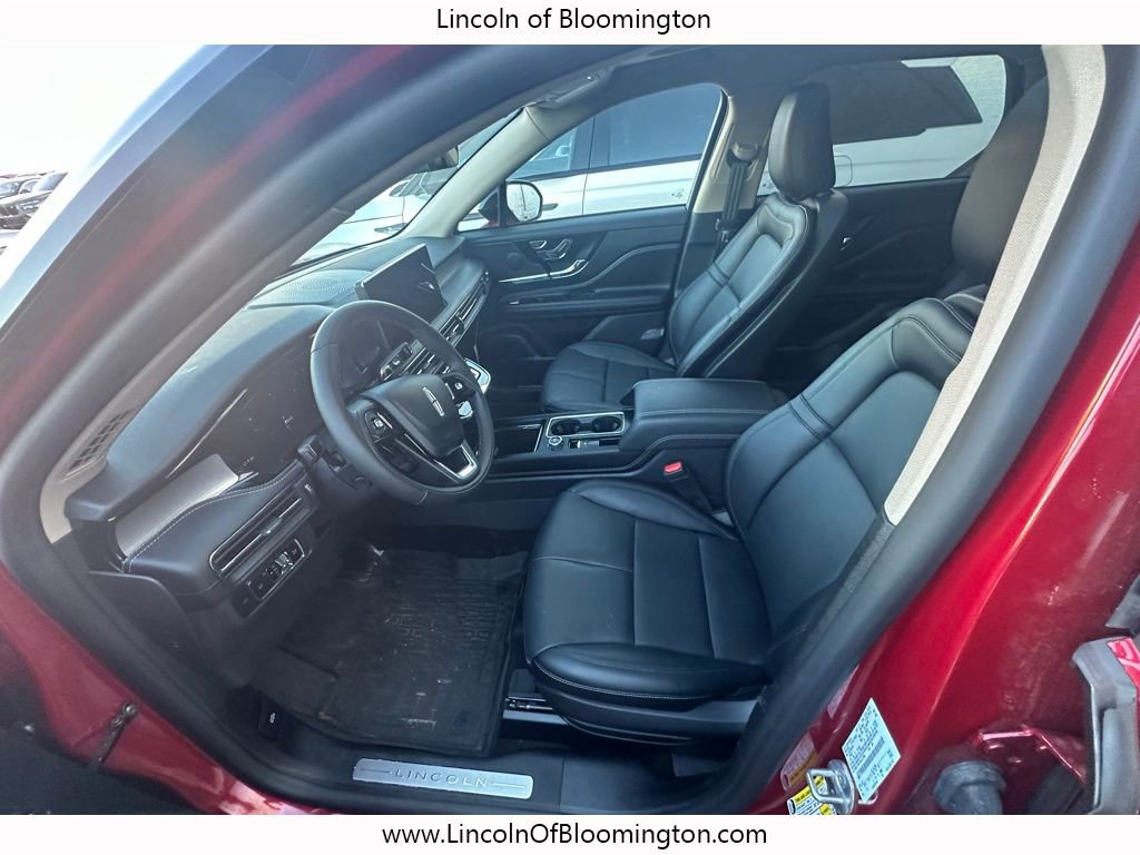 New 2025 Lincoln Corsair AWD w/ Equipment Group 101A image 11