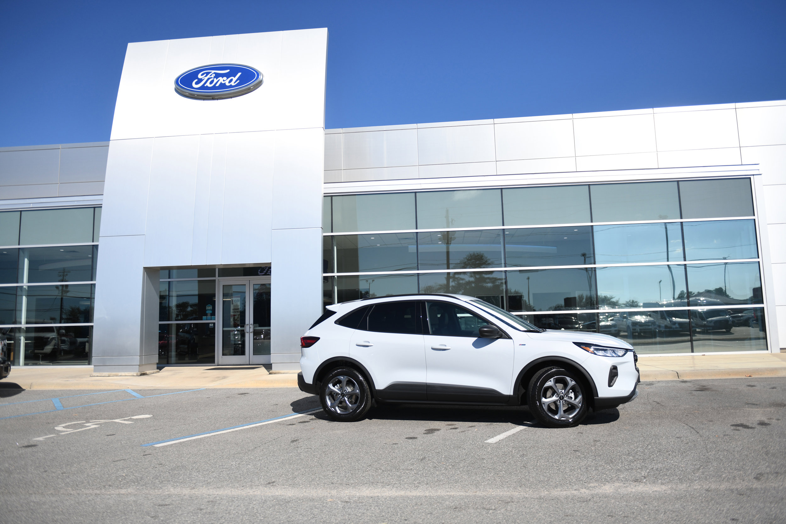 New 2026 Ford Escape ST-Line w/ Tech Pack #1 image 1