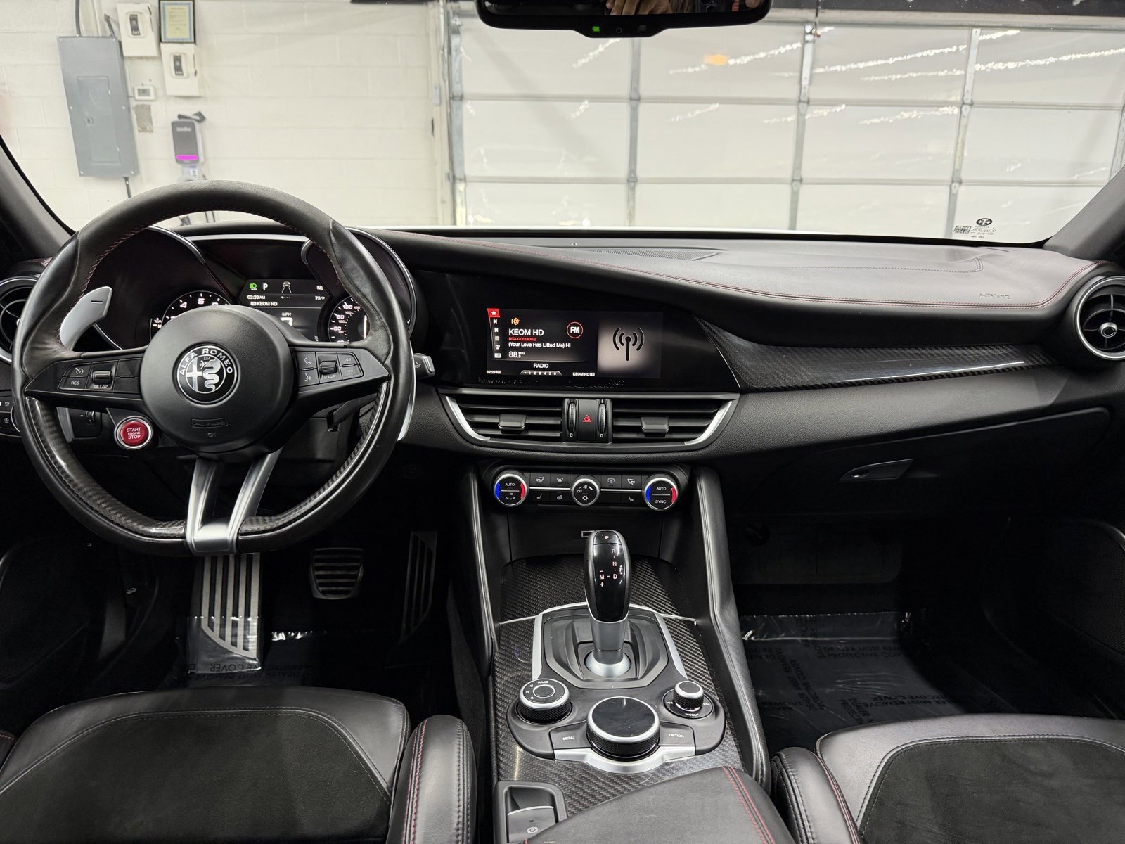 Used 2017 Alfa Romeo Giulia Quadrifoglio image 12