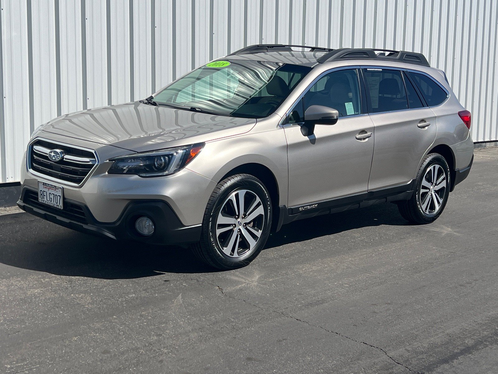 Used 2018 Subaru Outback 2.5i Limited AWD/4WD image 1