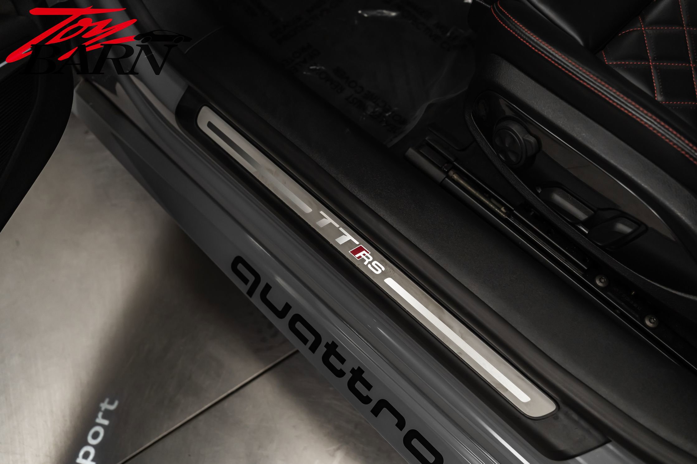 Used 2018 Audi TT RS w/ Technology Package image 27