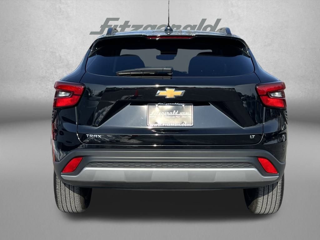 Used 2025 Chevrolet Trax LT image 6