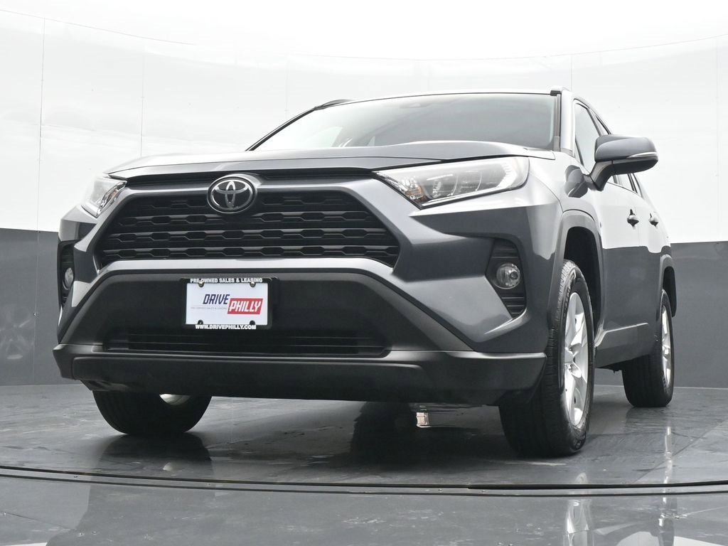 Used 2020 Toyota RAV4 XLE image 16