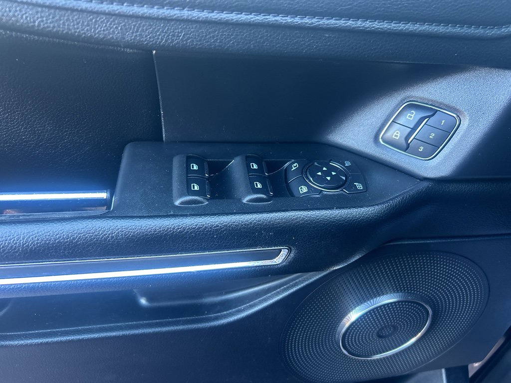 Used 2020 Ford Expedition Max XLT w/ Equipment Group 202A image 22