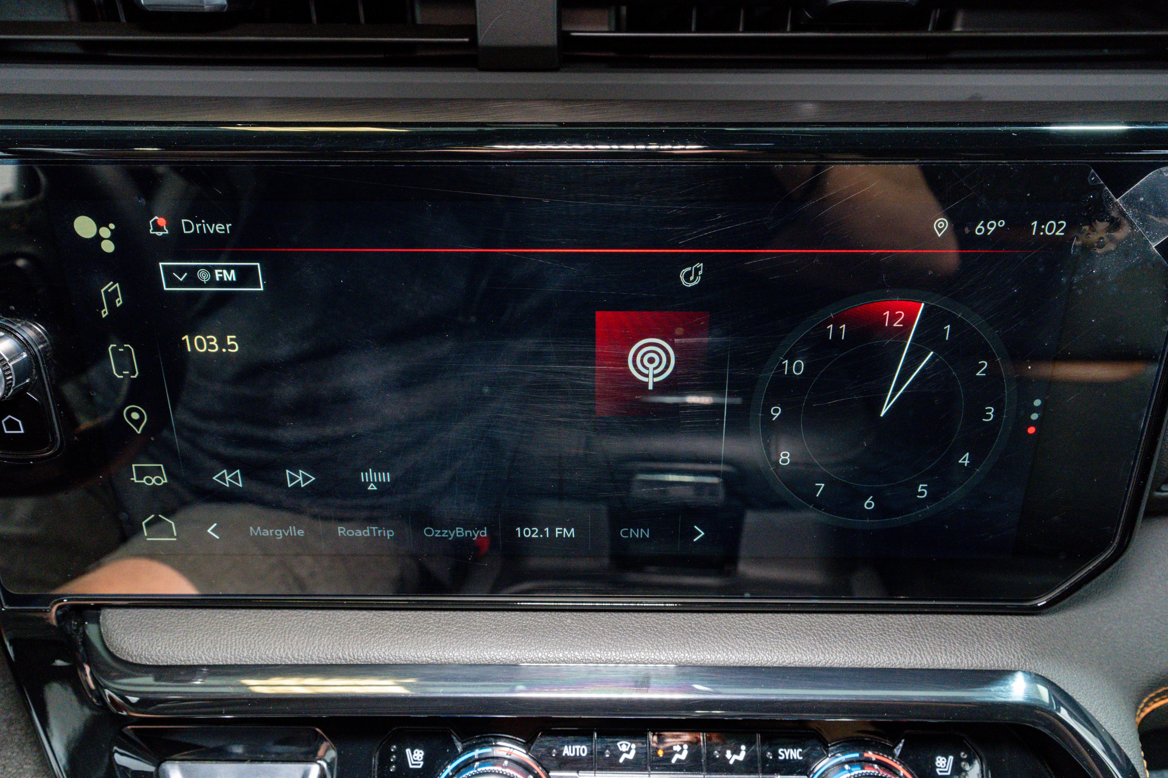 Used 2024 GMC Sierra 2500 AT4 w/ AT4 Preferred Package image 21