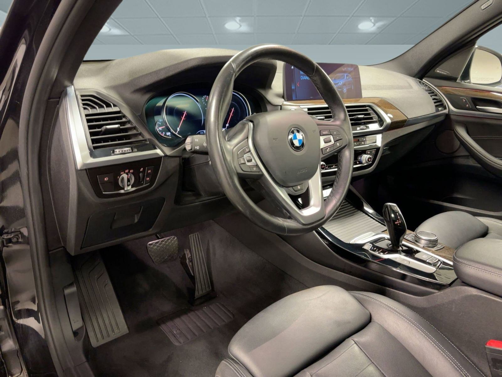 Used 2019 BMW X3 sDrive30i w/ Executive Package image 3