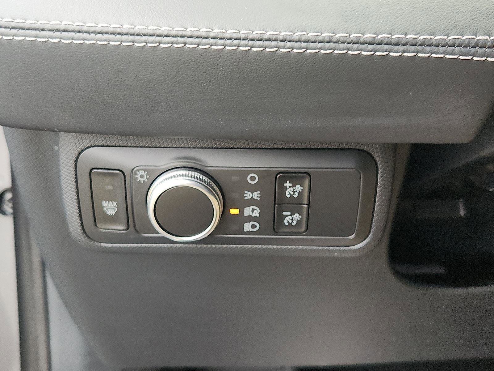 Used 2021 Ford Mustang Mach-E Premium image 26