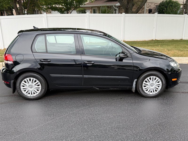 Used 2012 Volkswagen Golf 4-Door FWD image 5