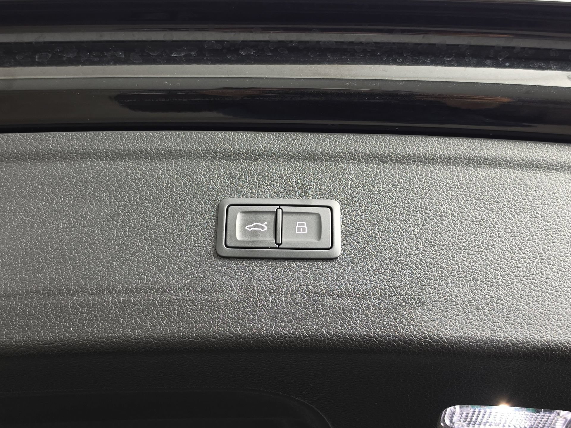 Certified 2025 Audi Q5 2.0T Premium AWD/4WD image 14
