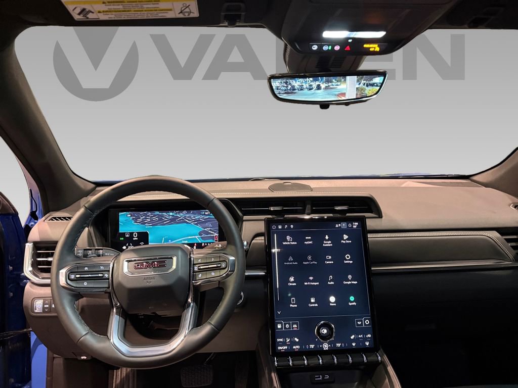 Used 2026 GMC Terrain Elevation w/ Elevation Premium Package image 2