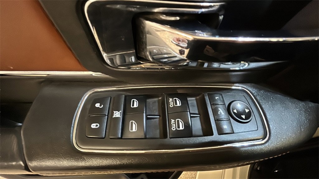 Used 2018 RAM 3500 Laramie Longhorn image 31