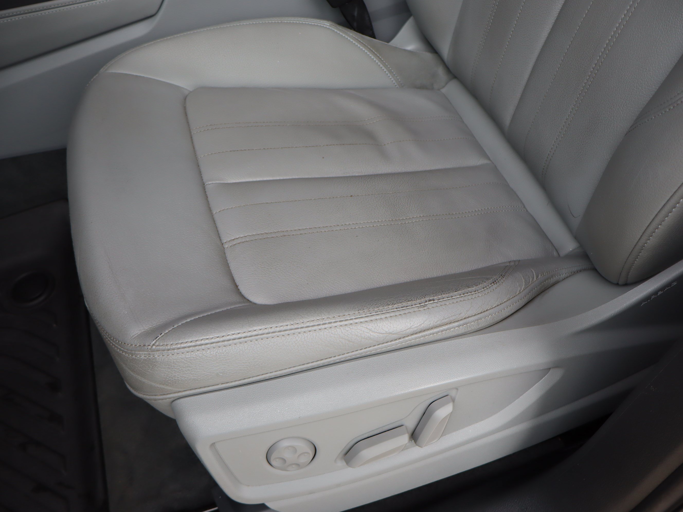 Used 2019 Audi Q5 2.0T Premium Plus w/ Premium Plus Package AWD/4WD image 17