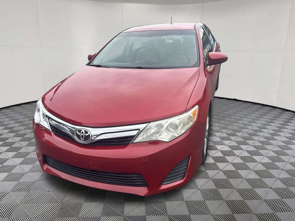Used 2012 Toyota Camry LE FWD image 17