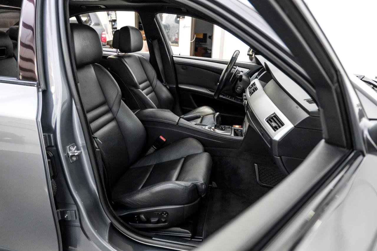 Used 2010 BMW M5 RWD image 30
