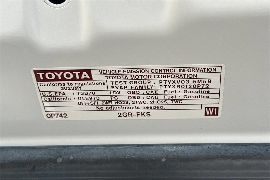 Used 2023 Toyota Camry XSE w/ Navigation Package image 28