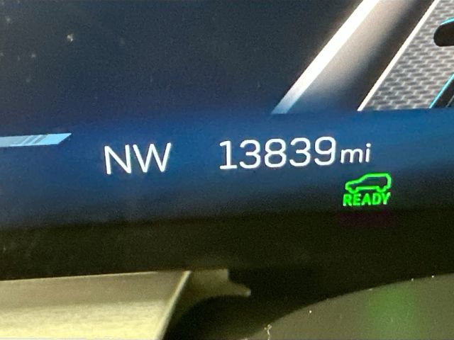 Used 2024 Cadillac Lyriq Sport image 15