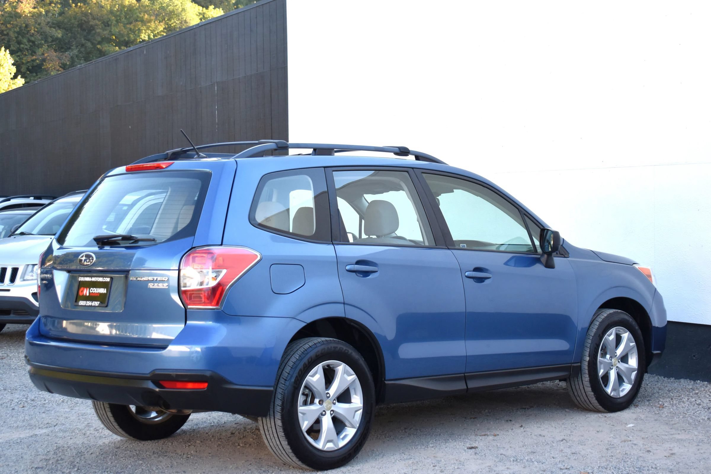 Used 2015 Subaru Forester 2.5i w/ Alloy Wheel Package AWD/4WD image 5