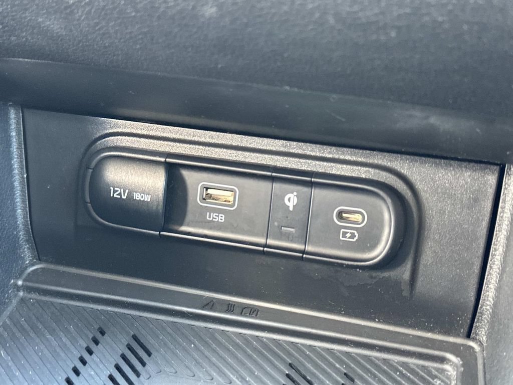 Used 2023 Kia Sportage EX AWD/4WD image 13