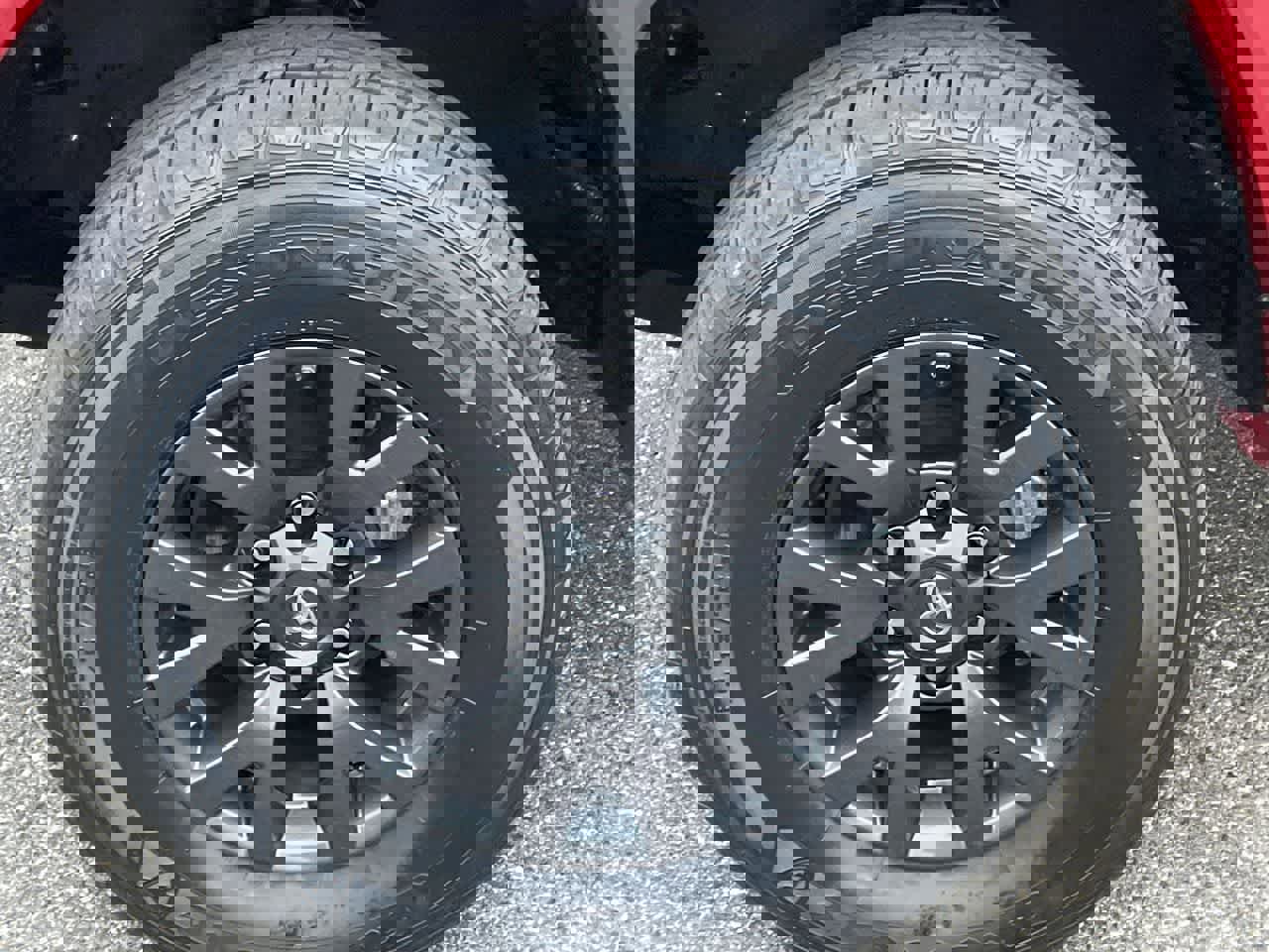 Used 2020 Toyota Tacoma SR5 image 33