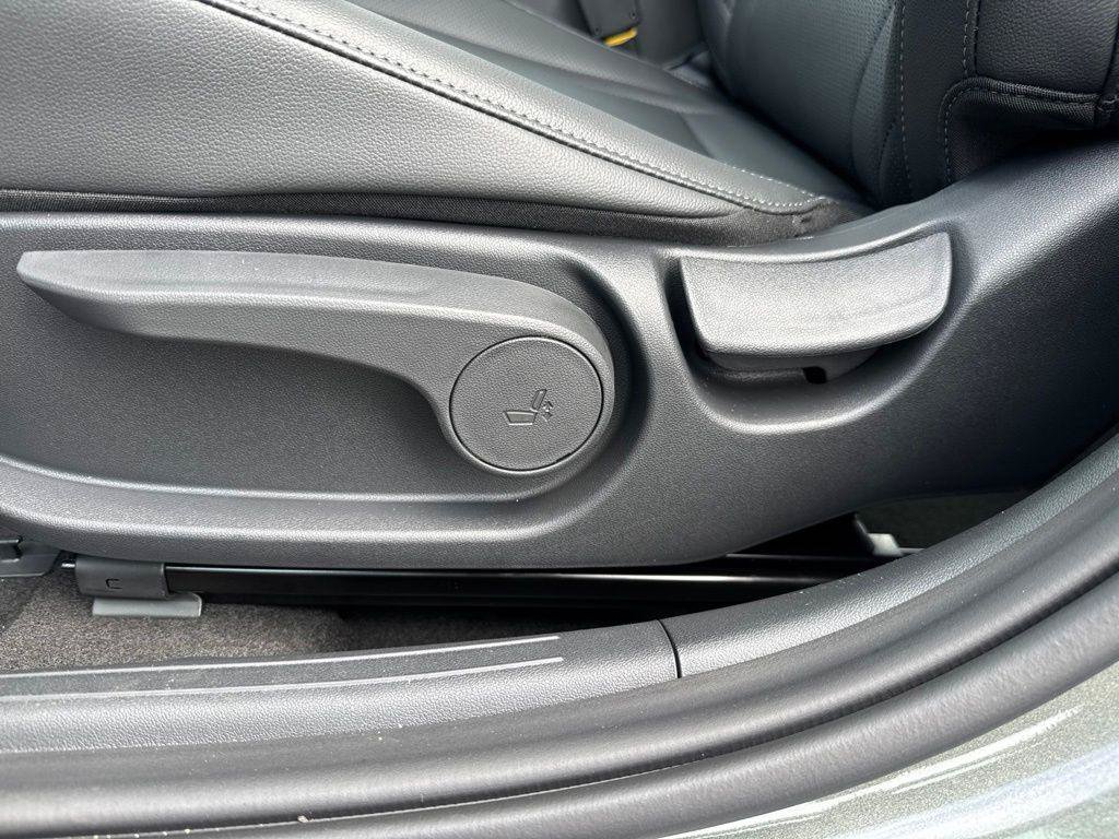 New 2026 Hyundai Elantra SEL Sport FWD image 10