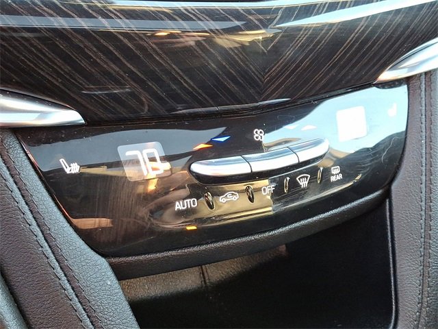 Used 2021 Cadillac XT6 Premium Luxury image 16