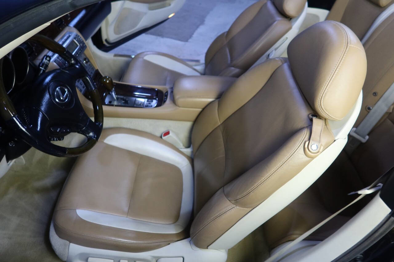 Used 2008 Lexus SC 430 Convertible image 18