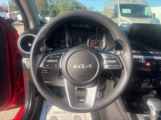 Used 2024 Kia Forte LXS w/ LXS Technology Package image 19