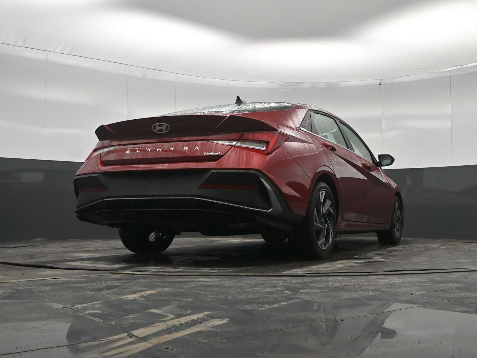 Certified 2025 Hyundai Elantra Limited image 36