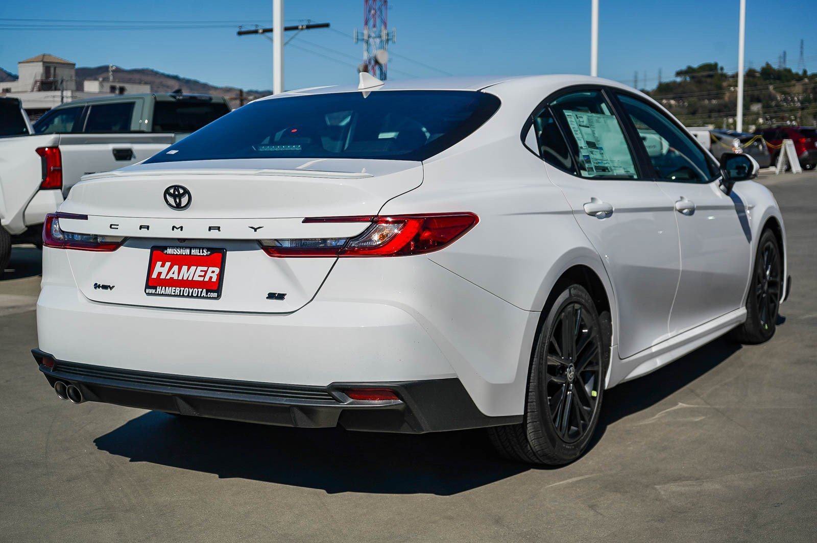 Used 2026 Toyota Camry SE FWD image 7