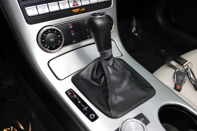 Used 2014 Mercedes-Benz SLK 250 image 22