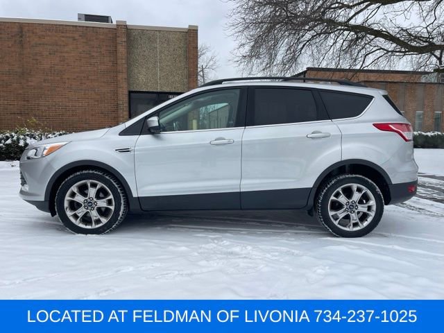 Used 2015 Ford Escape SE w/ Equipment Group 201A image 2