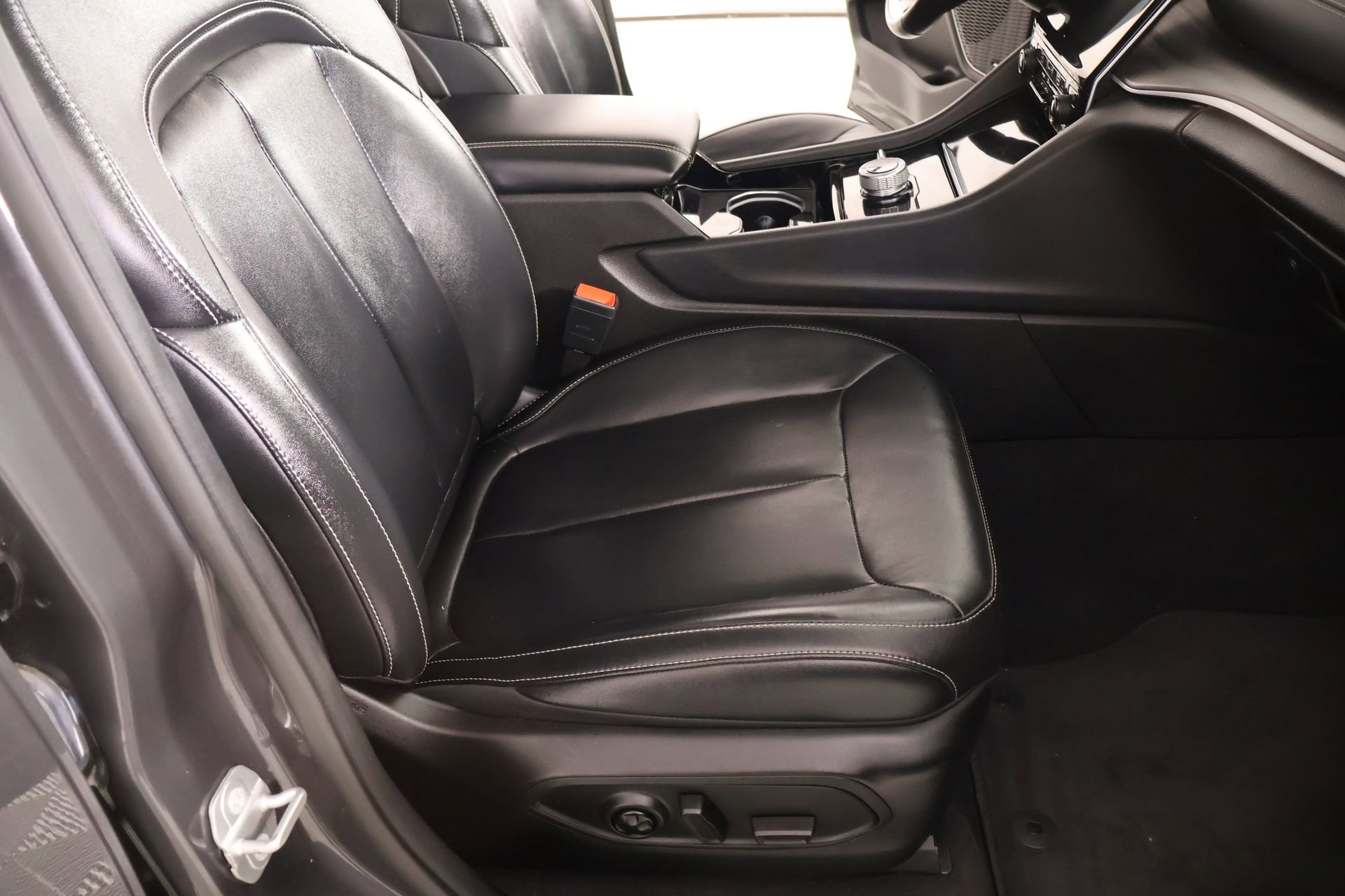 Used 2021 Jeep Grand Cherokee L Limited image 15