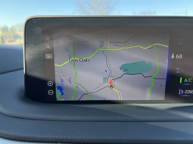 Certified 2022 Lexus RX 450hL AWD w/ Premium Package image 16