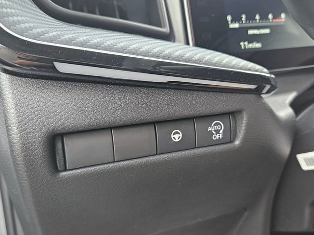 Used 2025 Nissan Kicks SR image 26