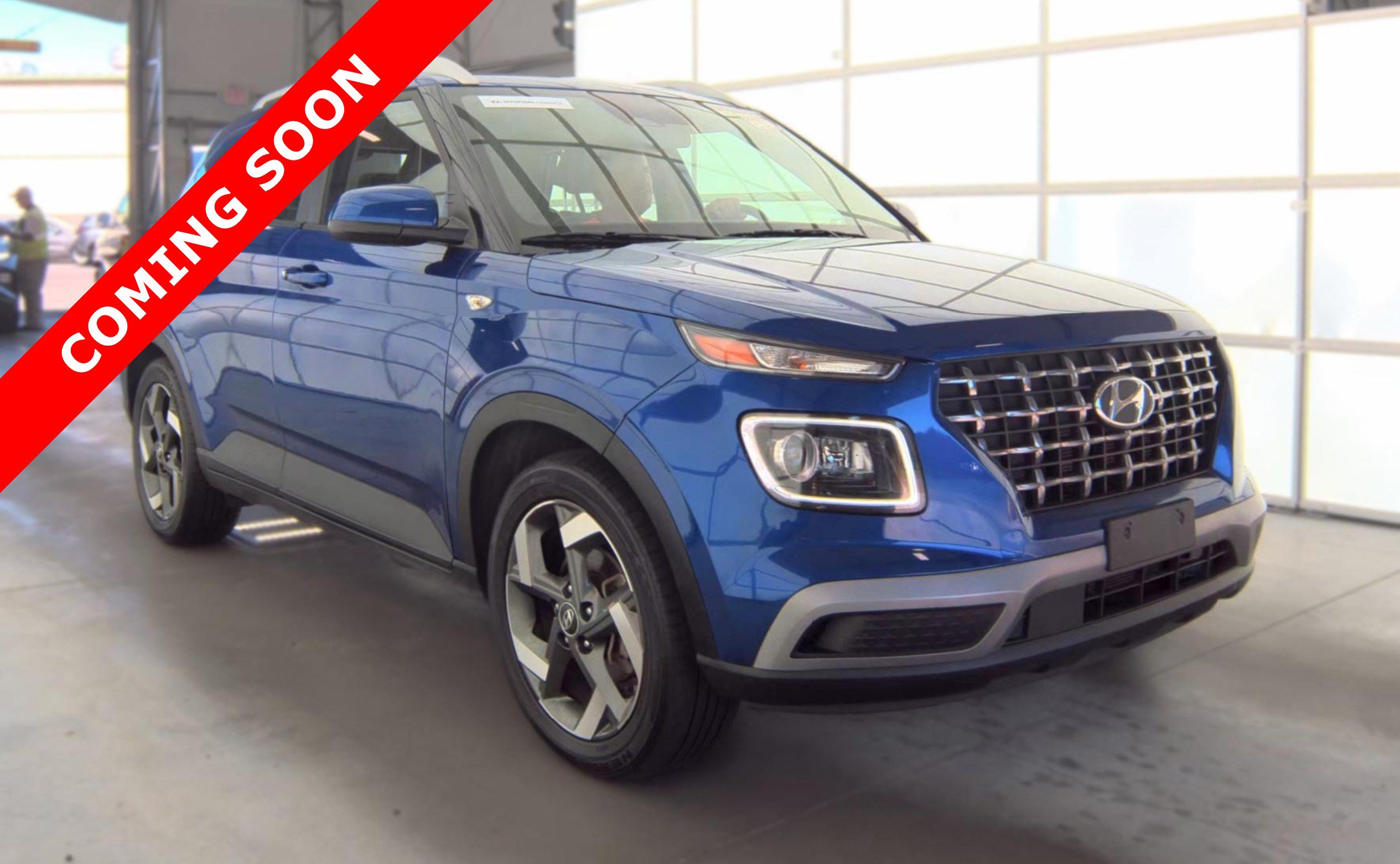 Used 2023 Hyundai Venue Limited w/ Cargo Package FWD image 3