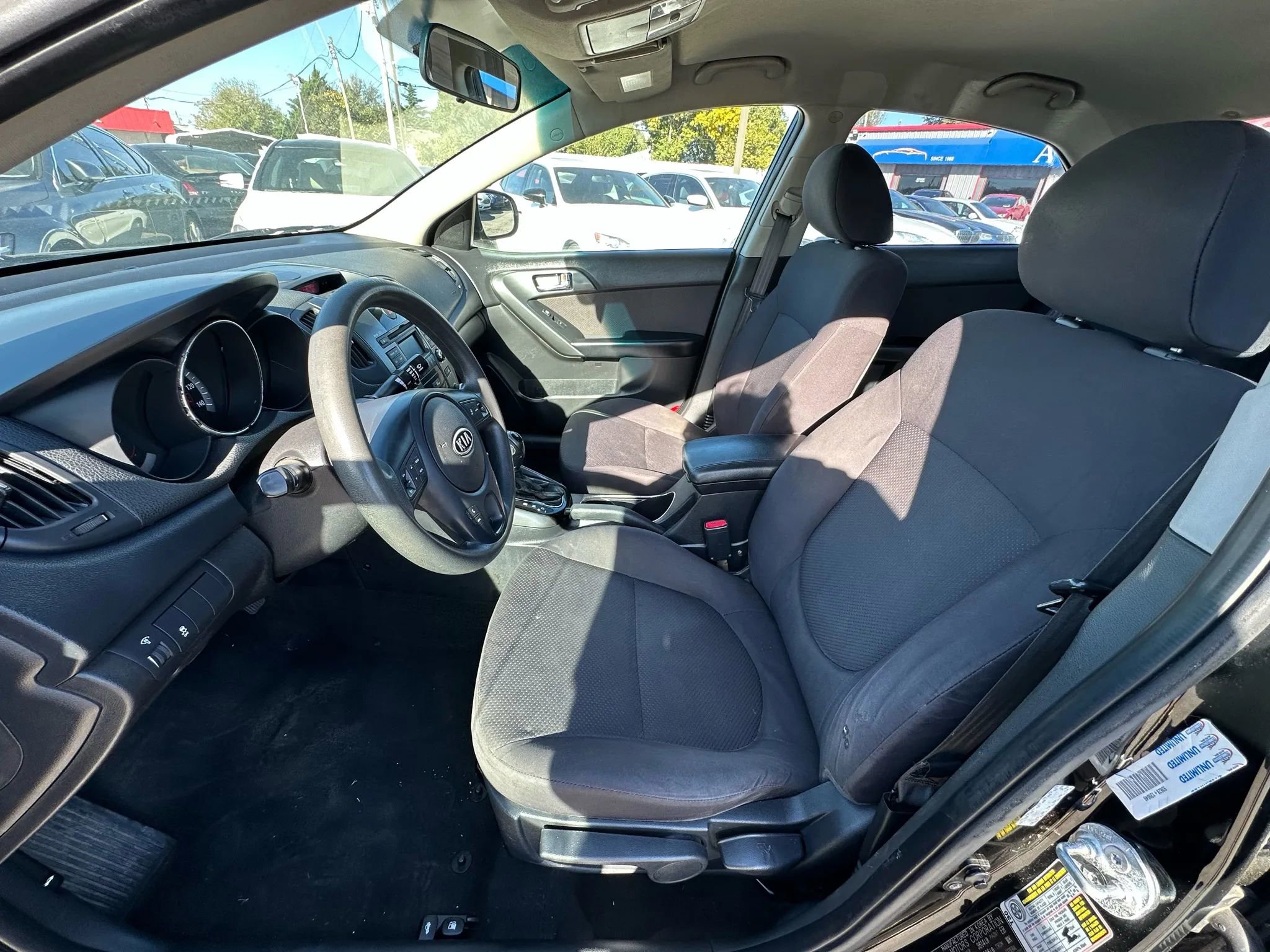 Used 2013 Kia Forte EX image 10