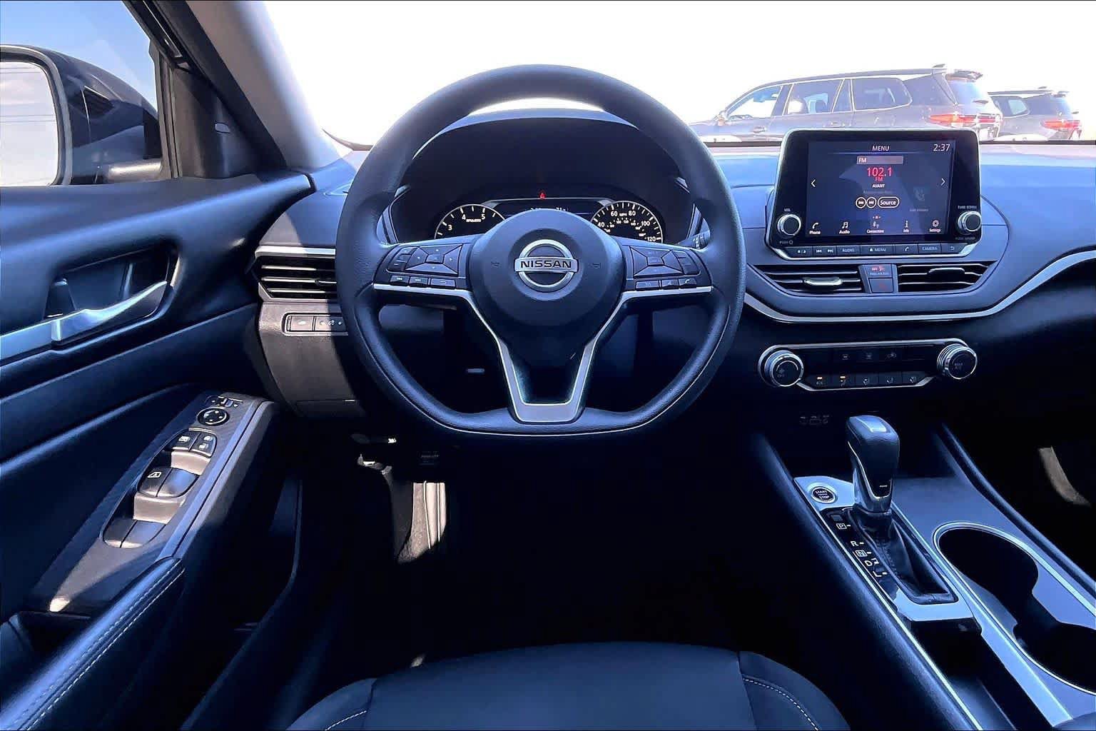 Certified 2022 Nissan Altima 2.5 SV FWD image 6