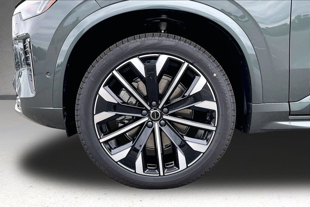 New 2027 Volvo XC90 B6 Plus AWD/4WD image 14
