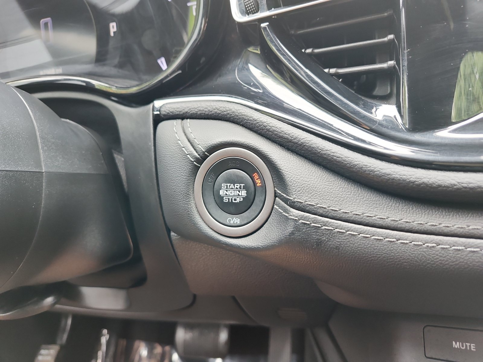 Used 2024 Dodge Durango SXT AWD/4WD image 20