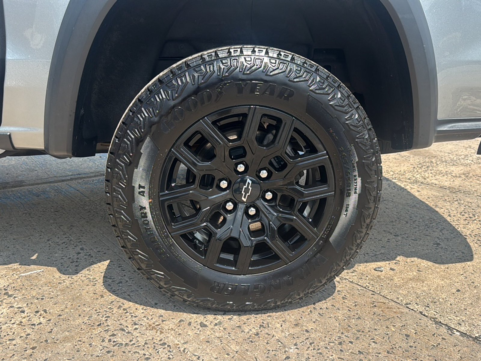 Used 2023 Chevrolet Colorado Trail Boss AWD/4WD image 41