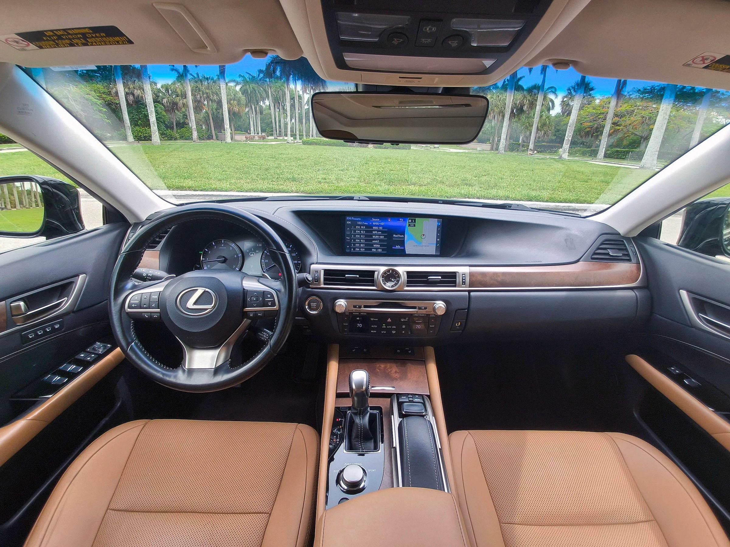 Used 2017 Lexus GS 350 w/ Preferred Accessory Package RWD image 23